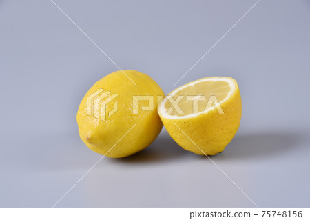 Lemon with plenty of vitamin C Lemon with plenty of vitamin C 75748156