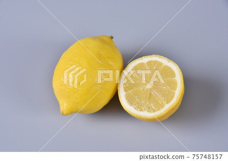 檸檬含大量維生素C 檸檬含大量維生素C 75748157