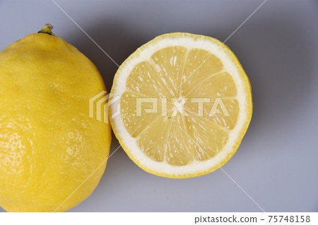 Lemon with plenty of vitamin C Lemon with plenty of vitamin C 75748158