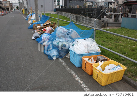 垃圾場 垃圾場 75750401