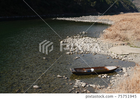 Candori Boat 75751945