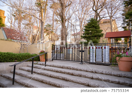 Rikkyo Jogakuin Junior and Senior High School Rikkyo Jogakuin Junior and Senior High School 75755334