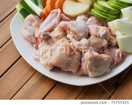 Raw chicken and vegetables, potatoes, carrots, onions, Korean food Dakbokkeumtang ingredients 75755425