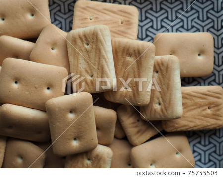 Barley biscuits, dry bread, emergency food 75755503
