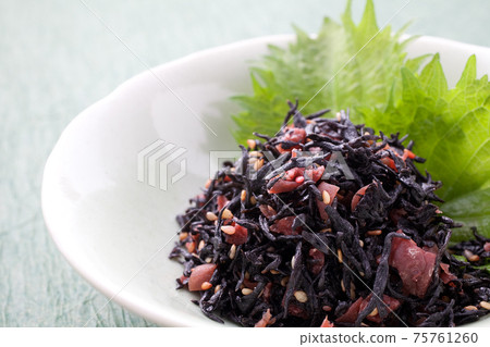Furikake, plum fruits and hijiki seaweed, rice companion 75761260