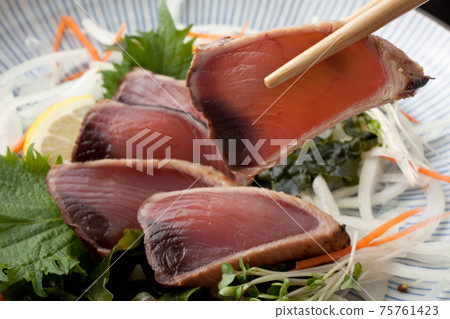 烤鰹魚 75761423