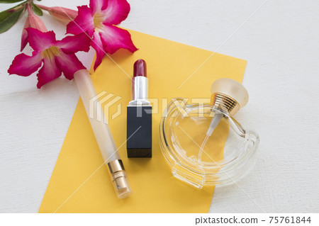 beauty skin face cosmetics for lifestyle woman arrangement flat lay style  75761844