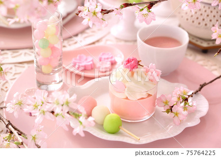 Handmade cherry blossom sweets, cherry blossom viewing at home, tea time 75764225