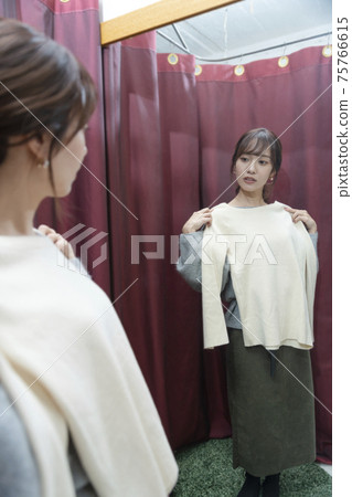 Fitting room Women Fitting room Women 75766615