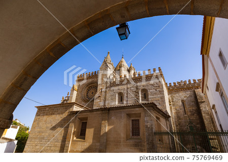 Catedral - Evora Portugal 75769469