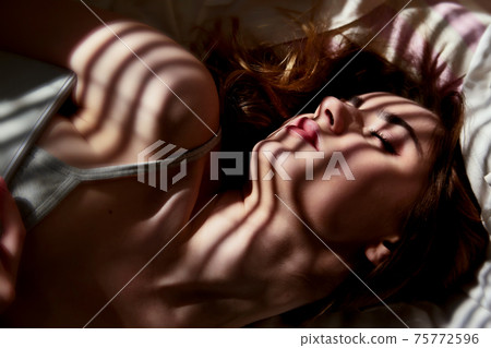 sleeping in sunlight sleeping in sunlight 75772596