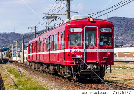 ya川站附近的壽電琴壽平線1080型1081F（京急1000型複興色） 75776127