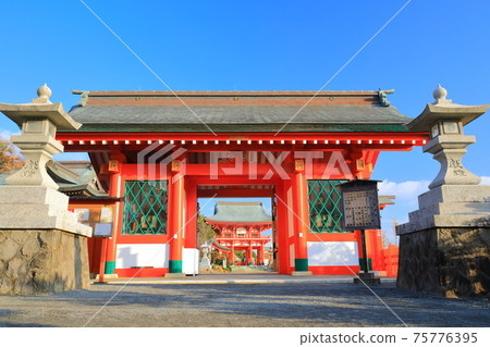 [Miyazaki Prefecture] Udo Shrine (Jinmon) under fine weather 75776395