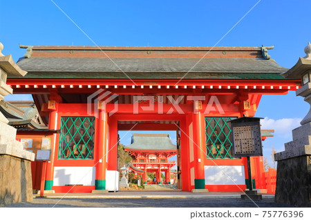 [宮崎縣]天氣晴朗的宇都神宮（Jinmon） 75776396