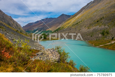 Mountain landscape. Mountain lake Shavlinskoe in the republic of Altai. Mountain landscape. Mountain lake Shavlinskoe in the republic of Altai. 75780975