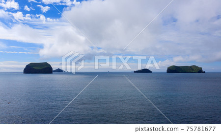 Vestmannaeyjar island beach day view, Iceland landscape.Surtsey island Vestmannaeyjar island beach day view, Iceland landscape.Surtsey island 75781677