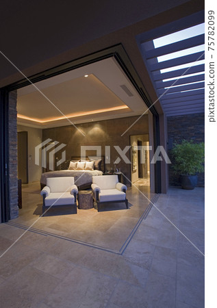 Luxury Bedroom In House Luxury Bedroom In House 75782099