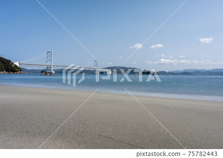 沙灘和Onaruto橋 75782443