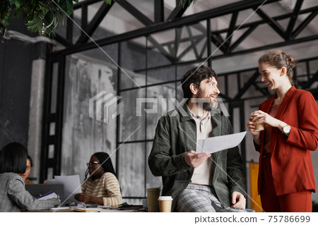 Modern Business People Communicating in Black Office 75786699