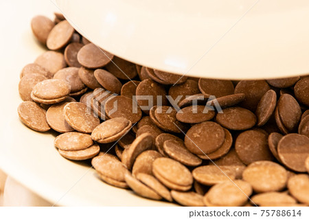 Image of chocolate fondue for confectionery 75788614