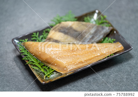 Dried fish with striped atka mackerel (black mirin) Dried fish with striped atka mackerel (black mirin) 75788992