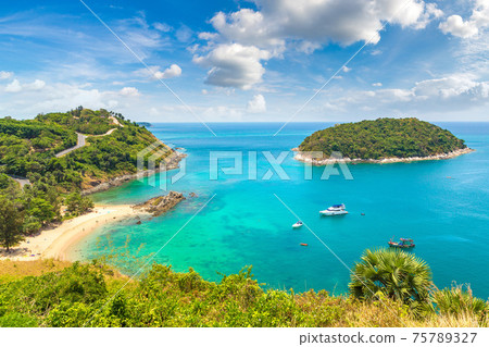 Panoramic view of  Phuket 75789327