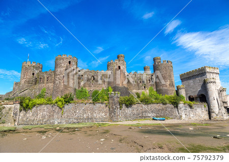 Conwy Castle in Wales 75792379