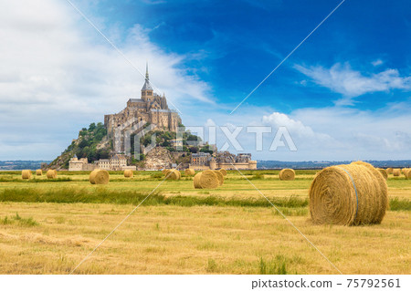 Mont Saint Michele, France Mont Saint Michele, France 75792561