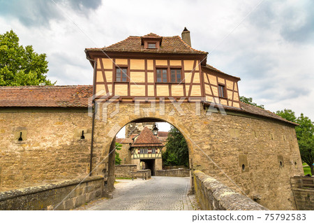 Gate to the old city Rothenburg 75792583