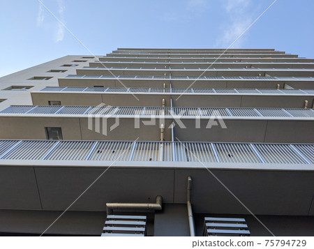 Mansion exterior Mansion exterior 75794729