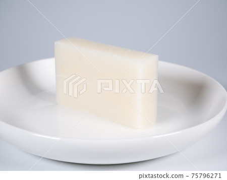 Cut rice cake Cut rice cake 75796271
