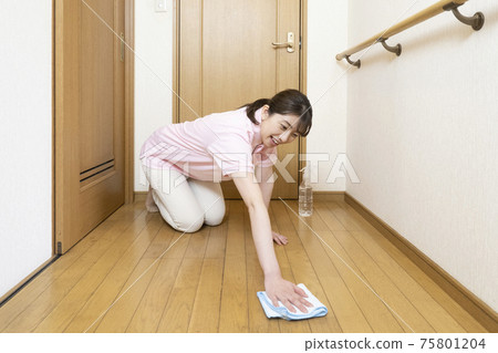 女工清潔地板清潔地板 女工清潔地板清潔地板 75801204