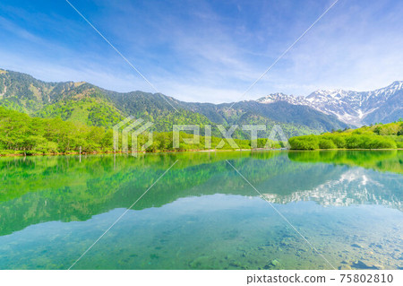 Kamikochi In Early Summer Taisho Pond Nagano Stock Photo