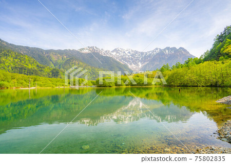 Kamikochi In Early Summer Taisho Pond Nagano Stock Photo