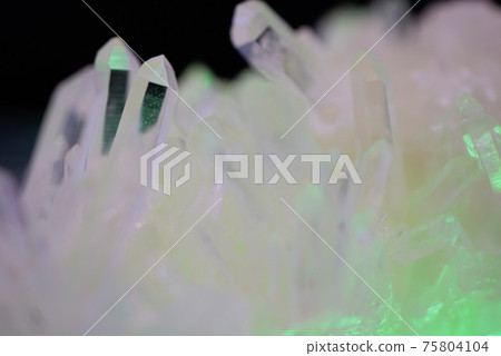 Power stone crystal crystal 75804104