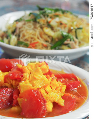 Chinese home cooking, stir-fried tomatoes and eggs Chinese home cooking, stir-fried tomatoes and eggs 75804647