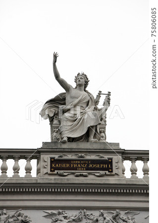 Burgtheater, Vienna, statue shows a seated Apollo Burgtheater, Vienna, statue shows a seated Apollo 75806085