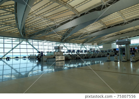 New International Terminal Lobby of Haneda Airport Terminal 2, which opened in March 2020 75807556