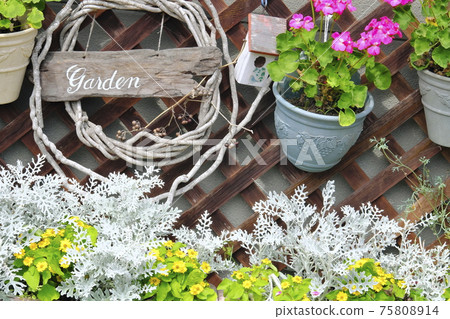 A garden A garden 75808914