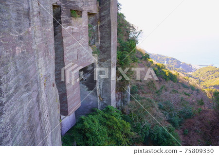 Nokogiriyama Laputa Wall (Kyonan Town, Chiba Prefecture, Futtsu City) 75809330