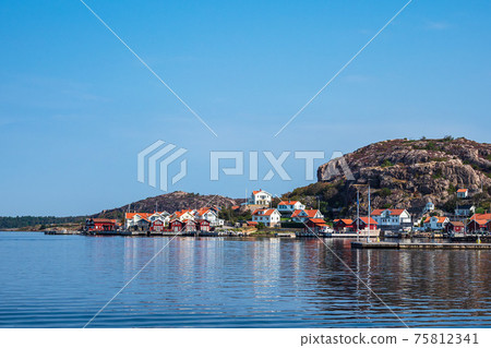 View to the city Fjaellbacka in Sweden View to the city Fjaellbacka in Sweden 75812341