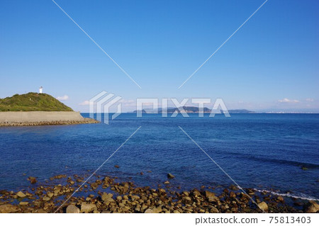 View of Naruga Island and Tomogashima from Awaji Island, Hyogo Prefecture View of Naruga Island and Tomogashima from Awaji Island, Hyogo Prefecture 75813403