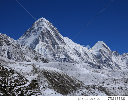 Mount Pumori in spring. Mount Pumori in spring. 75815188