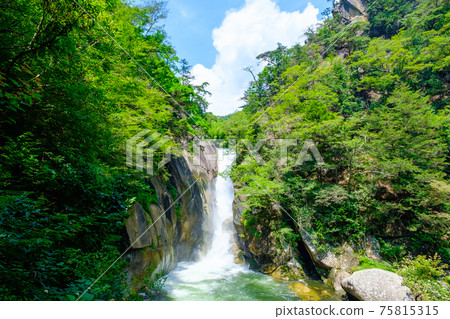 Shosenkyo（夏季）：仙閣瀑布 75815315