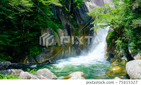 Shosenkyo (Summer): Senga Falls 75815327