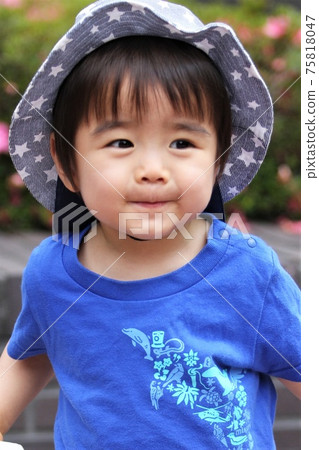 Sun hat for 2 year hot sale old boy