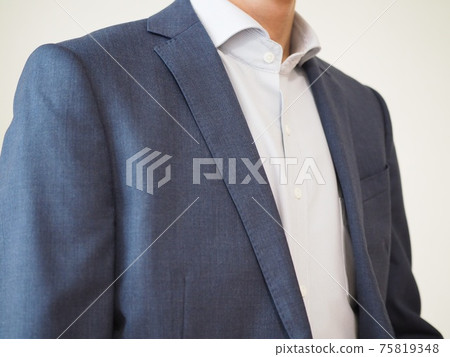 酷商務人士最近的風格商業場景中暑沒關係的男人 75819348