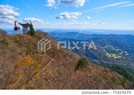View the direction of Mt. Tsukuba Ropeway from Nyotaisan Station on Mt. Tsukuba (Nyotaisan) in autumn 75824879