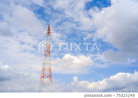 鋼塔和藍天 75825249
