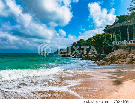 View of the beach in Koh Tao, Samui province, Thailand 75826596